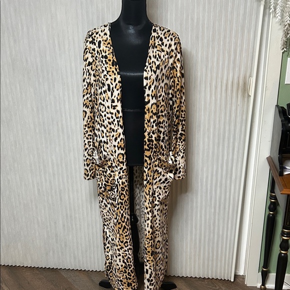 Jackets & Blazers - Leopard Print duster size Medium